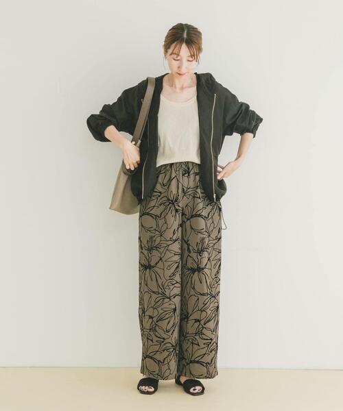 ITEMS URBANRESEARCH(アイテムズ アーバンリサーチ)の「シアーフードブルゾン(ブルゾン・レディース・カーキ/ブラック/オフホワイト・FREE)」の21枚目の写真