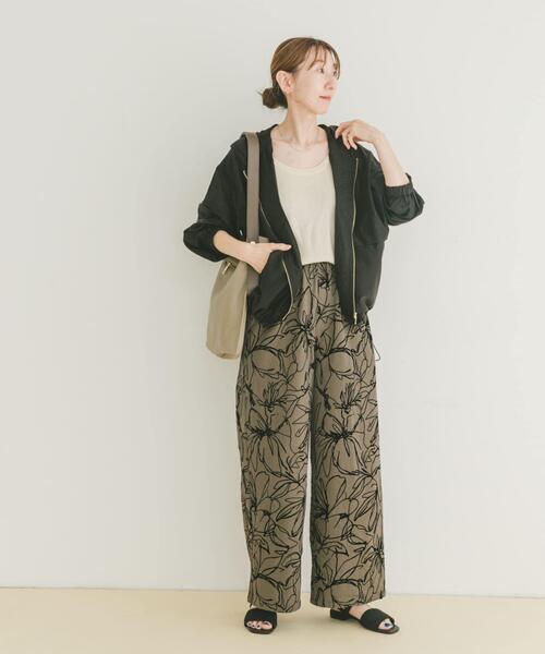ITEMS URBANRESEARCH(アイテムズ アーバンリサーチ)の「シアーフードブルゾン(ブルゾン・レディース・カーキ/ブラック/オフホワイト・FREE)」の22枚目の写真