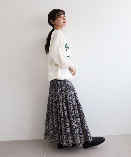 le.coeur blanc（ルクールブラン）の「ヴィンテージロゴスウェットプルオーバー（スウェット・レディース・ライトベージュ/チャコールグレー・38）」の12枚目の写真