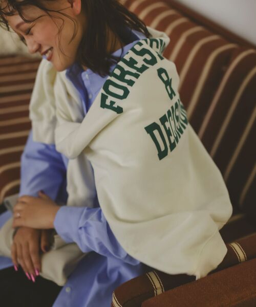 le.coeur blanc（ルクールブラン）の「ヴィンテージロゴスウェットプルオーバー（スウェット・レディース・ライトベージュ/チャコールグレー・38）」の19枚目の写真