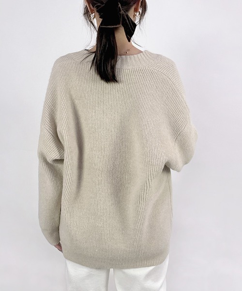 CLOTHY(クロシィ)の「【ゆったり羽織れる定番のざっくりニット!】オーバーサイズカーディガン(カーディガン/ボレロ・レディース・モカ/ベージュ・MEDIUM)」の6枚目の写真