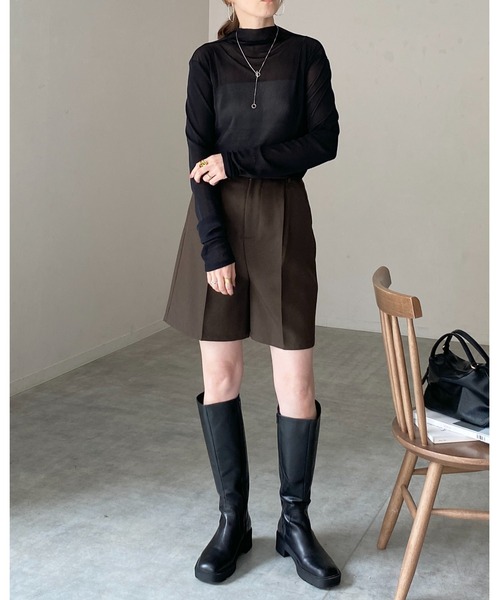 She's Closet（シーズクローゼット）の「ハイネック長袖シアートップス/ロングTシャツ（Tシャツ/カットソー・レディース・ホワイト/ブラック/チャコールグレー/ブラウン/バーガンディー・FREE）」の9枚目の写真