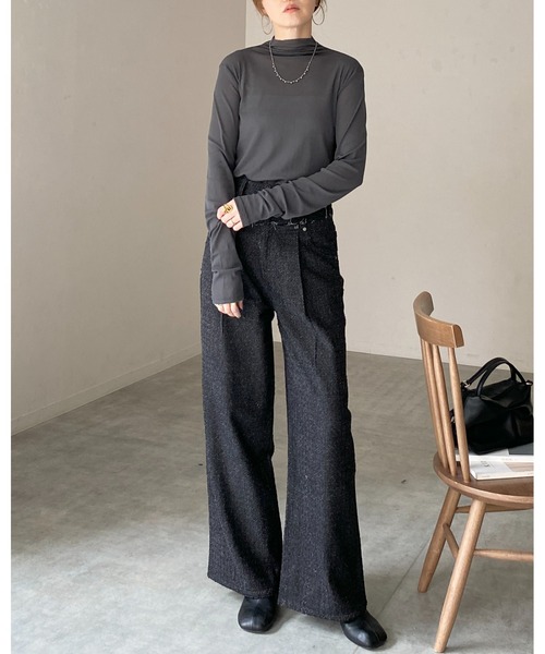 She's Closet（シーズクローゼット）の「ハイネック長袖シアートップス/ロングTシャツ（Tシャツ/カットソー・レディース・ホワイト/ブラック/チャコールグレー/ブラウン/バーガンディー・FREE）」の16枚目の写真