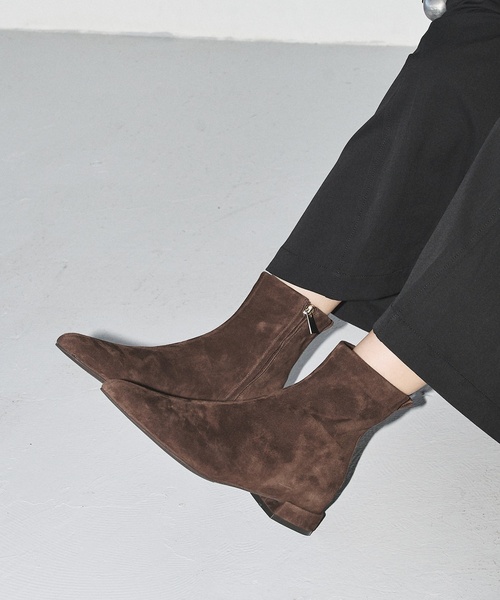 GRISE（グリーズ）の「GRISEレザーポインテッドソフトフィットショートブーツ（ブーツ・レディース・ブラック/ブラウン/ウッド・LARGE/SMALL/MEDIUM/X-LARGE）」の12枚目の写真