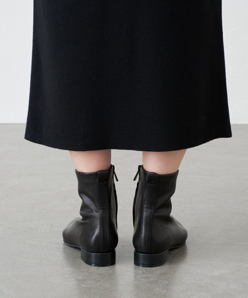 GRISE（グリーズ）の「GRISEレザーポインテッドソフトフィットショートブーツ（ブーツ・レディース・ブラック/ブラウン/ウッド・LARGE/SMALL/MEDIUM/X-LARGE）」の8枚目の写真