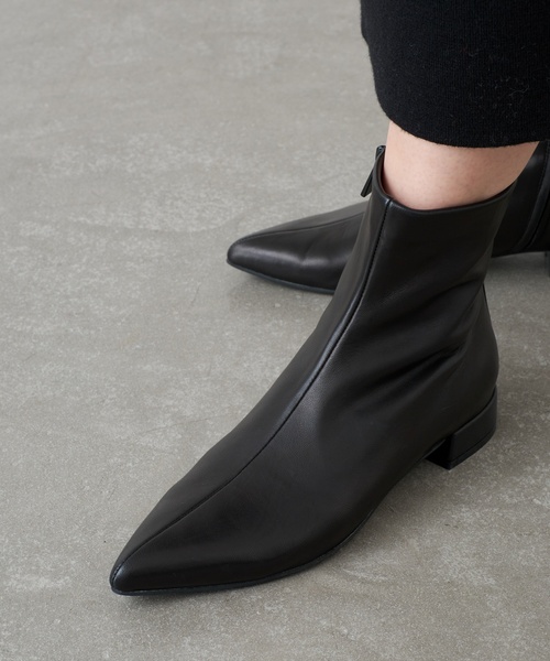 GRISE（グリーズ）の「GRISEレザーポインテッドソフトフィットショートブーツ（ブーツ・レディース・ブラック/ブラウン/ウッド・LARGE/SMALL/MEDIUM/X-LARGE）」の9枚目の写真