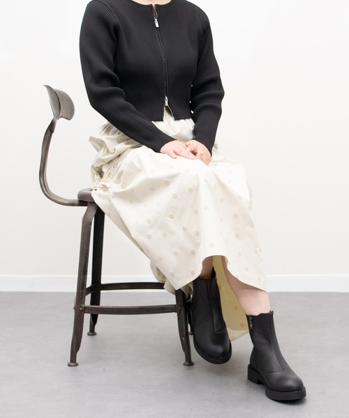 Bussola(ブソラ)の「【bussola】晴雨兼用インサイドジップショートブーツ(954102)(ブーツ・レディース・ブラック・38/37/36/35)」の7枚目の写真