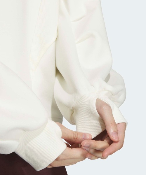 adidas（アディダス）の「Luxflow アクティブ ルーズフィット スペーサー ハーフジップ プルオーバー / アディダス adidas（その他トップス・レディース・ホワイト/グレー・XX-LARGE/LARGE/MEDIUM/SMALL/X-LARGE/X-SMALL）」の4枚目の写真