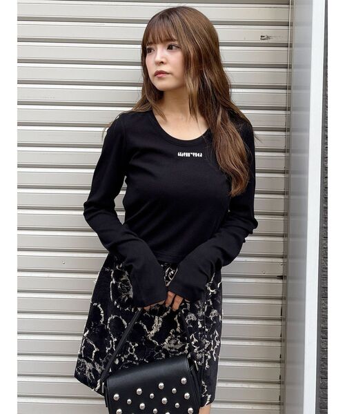 MURUA（ムルーア）の「ロゴラメテレコトップス（Tシャツ/カットソー・レディース・ホワイト/グレー/レッド/ブラック・FREE）」の9枚目の写真