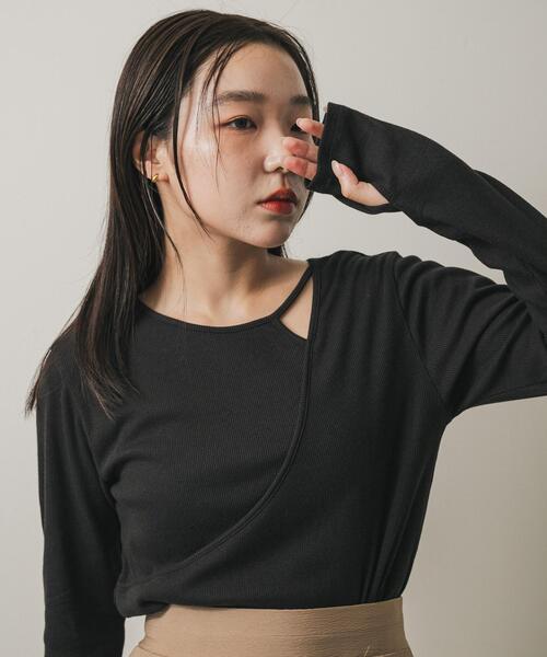 SENSE OF PLACE by URBAN RESEARCH（センスオブプレイスバイアーバンリサーチ）の「アシンメトリーリブコンパクトトップ（Tシャツ/カットソー・レディース・オフホワイト/ブラック/キャメル・ONE）」の4枚目の写真