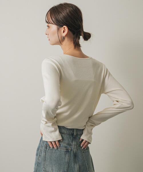 SENSE OF PLACE by URBAN RESEARCH（センスオブプレイスバイアーバンリサーチ）の「アシンメトリーリブコンパクトトップ（Tシャツ/カットソー・レディース・オフホワイト/ブラック/キャメル・ONE）」の18枚目の写真