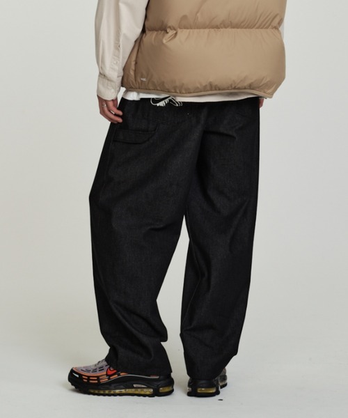NIKE(ナイキ)の「ナイキ スポーツウェア メンズ ルーズ デニムパンツ / Nike Sportswear Men's Loose Denim Pants IM7606-010 Black(デニムパンツ・メンズ・ブラック・28/30/32/34/36/38)」の7枚目の写真
