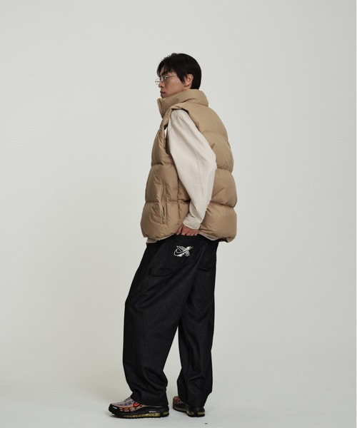 NIKE(ナイキ)の「ナイキ スポーツウェア メンズ ルーズ デニムパンツ / Nike Sportswear Men's Loose Denim Pants IM7606-010 Black(デニムパンツ・メンズ・ブラック・28/30/32/34/36/38)」の3枚目の写真