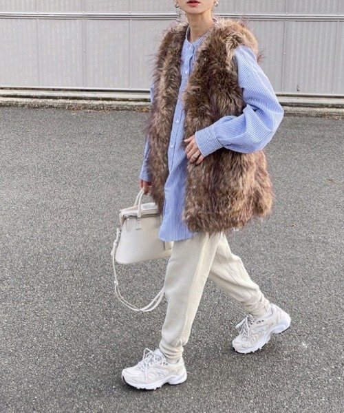 merrylatte（メリーラテ）の「ファーベスト"MATAGI"（ベスト・レディース・ブラウン・FREE）」の6枚目の写真