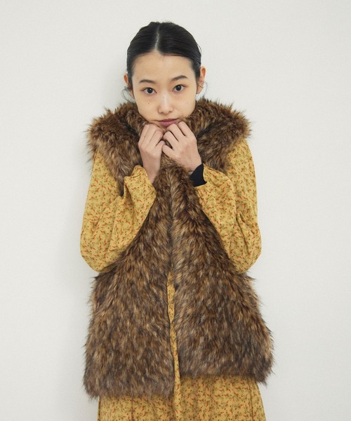 merrylatte（メリーラテ）の「ファーベスト"MATAGI"（ベスト・レディース・ブラウン・FREE）」の8枚目の写真