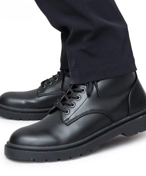 BACKYARD FAMILY(バックヤードファミリー)の「glabella LACE UP BOOTS(ブーツ・メンズ・ブラック・25cm/26cm/27cm)」の4枚目の写真