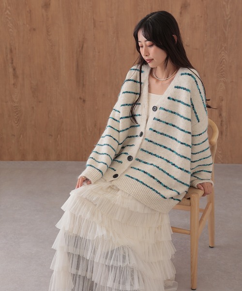 SUWDEE(スーディー)の「border over size knit cardigan(カーディガン/ボレロ・レディース・グレー/ブラウン/ホワイト・FREE)」の5枚目の写真