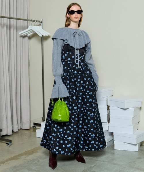 MAISON SPECIAL(メゾンスペシャル)の「2way Ruffle Collar Knit / 2WAYラッフルカラーニット(ニット/セーター・レディース・ブラック/グレー/ホワイト・FREE)」の13枚目の写真
