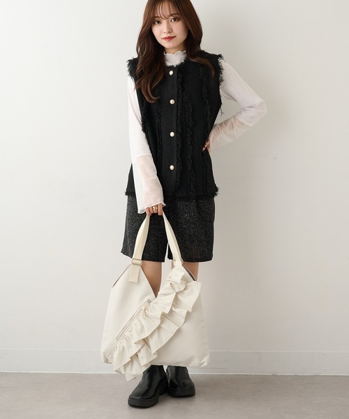 MAGASIN DE MODE Chou Chou(マガジンデモードシュシュ)の「【MAGASIN DE MODE Chou Chou】e.e.p フリルVカットトート SNBD(トートバッグ・レディース・ベージュ/ブラック/アイボリー/カーキ・FREE)」の19枚目の写真