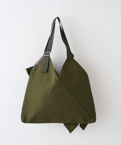 MAGASIN DE MODE Chou Chou(マガジンデモードシュシュ)の「【MAGASIN DE MODE Chou Chou】e.e.p フリルVカットトート SNBD(トートバッグ・レディース・ベージュ/ブラック/アイボリー/カーキ・FREE)」の9枚目の写真