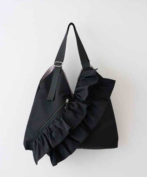 MAGASIN DE MODE Chou Chou(マガジンデモードシュシュ)の「【MAGASIN DE MODE Chou Chou】e.e.p フリルVカットトート SNBD(トートバッグ・レディース・ベージュ/ブラック/アイボリー/カーキ・FREE)」の20枚目の写真