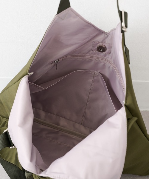 MAGASIN DE MODE Chou Chou(マガジンデモードシュシュ)の「【MAGASIN DE MODE Chou Chou】e.e.p フリルVカットトート SNBD(トートバッグ・レディース・ベージュ/ブラック/アイボリー/カーキ・FREE)」の12枚目の写真