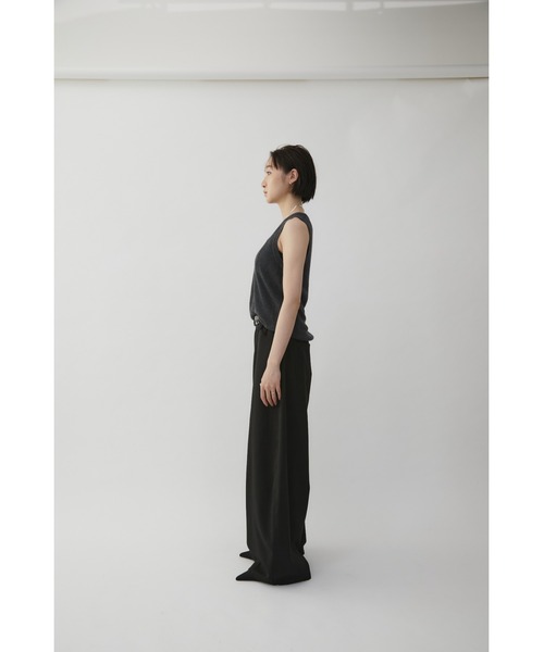 VION(ヴィオン)の「ベーシックリブニットタンクトップ / Basic Rib Knit Tanktop(タンクトップ・レディース・グレー/ブラック/ブラウン・FREE)」の5枚目の写真