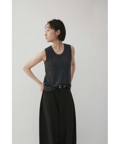 VION(ヴィオン)の「ベーシックリブニットタンクトップ / Basic Rib Knit Tanktop(タンクトップ・レディース・グレー/ブラック/ブラウン・FREE)」の7枚目の写真