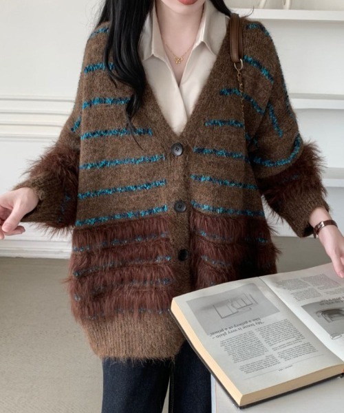 ABITOKYO（アビトーキョー）の「オーバーサイズファードッキングボーダーカーディガン（カーディガン/ボレロ・レディース・モカ/ベージュ/グレー・FREE）」の3枚目の写真