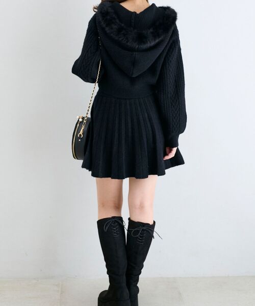 MAJESTIC LEGON（マジェスティックレゴン）の「キラキラボタンプリーツニットスカート（スカート・レディース・アイボリー/ブラック/ベージュ/グレー・MEDIUM）」の22枚目の写真