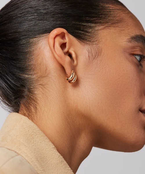 JENNYBIRD(ジェニーバード)の「【JENNY BIRD/ジェニーバード】ミニフープ風デザインピアス Mini Florence Earrings(ピアス(両耳用)・レディース・シルバー/ゴールド/シルバー×ゴールド・FREE)」の18枚目の写真