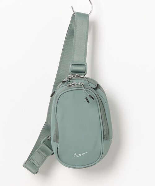 NIKE(ナイキ)の「《NIKEアパレル》Sportswear Commute(ボディバッグ/ウエストポーチ・メンズ・ブラック/グリーン系その他・フリー)」の1枚目の写真