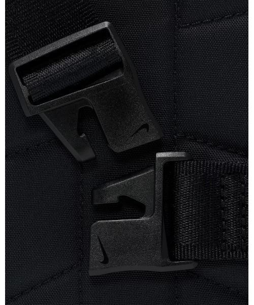 NIKE(ナイキ)の「《NIKEアパレル》Sportswear Commute(ボディバッグ/ウエストポーチ・メンズ・ブラック/グリーン系その他・フリー)」の11枚目の写真