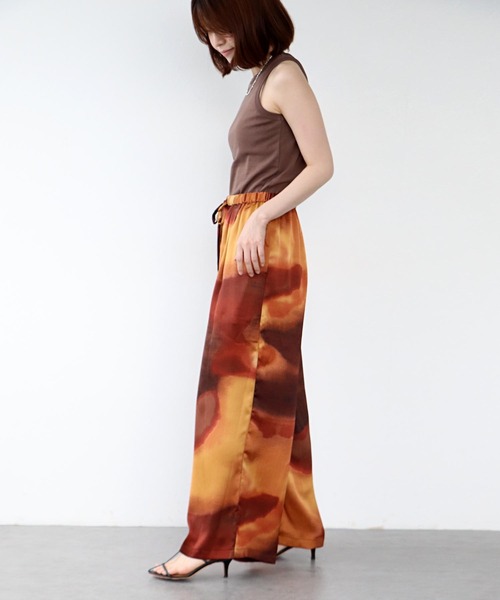 Jines（ジネス）の「グラデーションカラーワイドパンツ（その他パンツ・レディース・オレンジ/ブルー・38）」の4枚目の写真