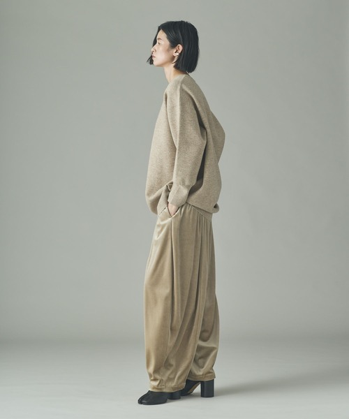 Curensology(カレンソロジー)の「Curensology(カレンソロジー)/ダブルフェイスロングニットプルオーバー(ニット/セーター・レディース・グレー/ライトベージュ・FREE)」の7枚目の写真