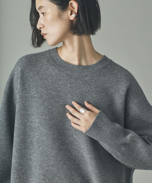 Curensology(カレンソロジー)の「Curensology(カレンソロジー)/ダブルフェイスロングニットプルオーバー(ニット/セーター・レディース・グレー/ライトベージュ・FREE)」の16枚目の写真