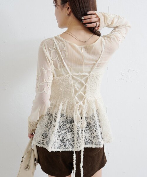 Kastane（カスタネ）の「フェザーライクレースビスチェ（キャミソール・レディース・アイボリー/ブラック・FREE）」の2枚目の写真