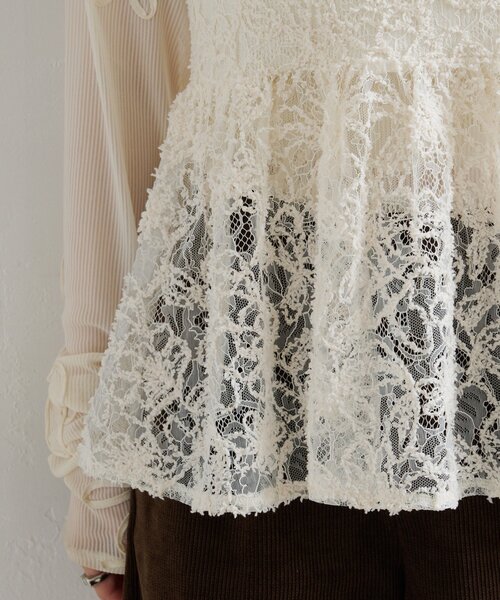 Kastane（カスタネ）の「フェザーライクレースビスチェ（キャミソール・レディース・アイボリー/ブラック・FREE）」の6枚目の写真