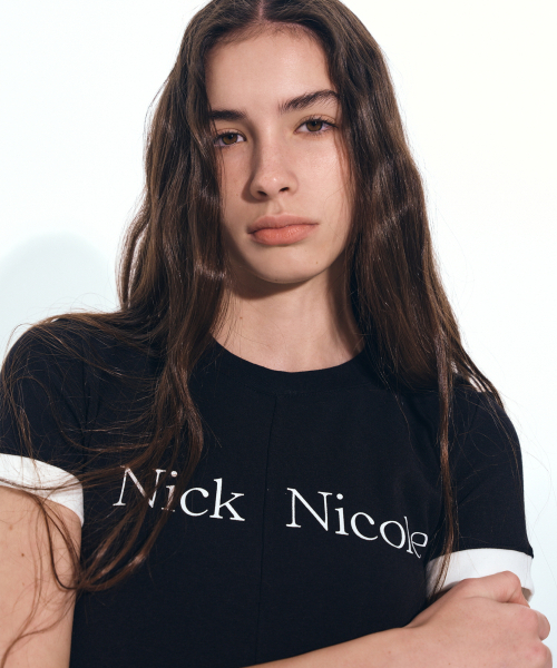 NICK&NICOLE(ニックアンドニコール)の「HALF LAYERED PINTUCK SLIM SLEEVE TOP_BLACK(Tシャツ/カットソー・レディース・ブラック・FREE)」の2枚目の写真