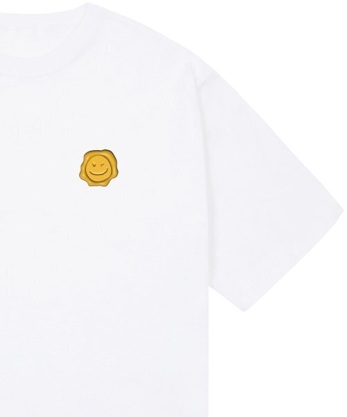 GRAVER（グレーバー）の「[ユニセックス]イエロースリングスモールドローイングスマイル半袖Tシャツ_ホワイト（Tシャツ/カットソー・レディース・ホワイト・X-LARGE/SMALL/MEDIUM/LARGE）」の4枚目の写真