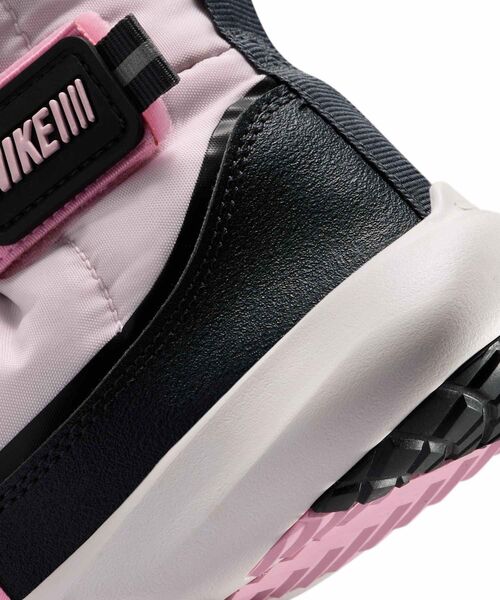 NIKE(ナイキ)の「ナイキ フレックス アドバンス リトルキッズブーツ / Nike Flex Advance Little Kids' Boots DD0304-601 Pearl Pink(ブーツ・キッズ・ベビーピンク・21/21.5/22/16.5/17/17.5/18/18.5/19/19.5/20/20.5)」の8枚目の写真