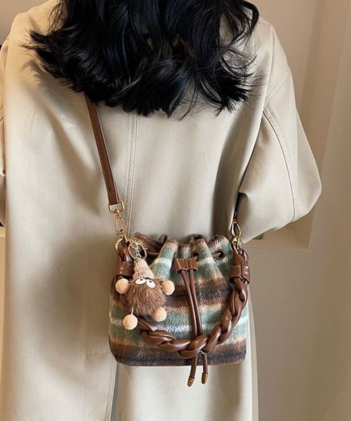 gossip！ロサンゼルス（ゴシップロサンゼルス）の「Y2K チェックパターン 2way巾着ショルダーバック（ハンドバッグ・レディース・グレー/ブラウン/グリーン・FREE）」の22枚目の写真