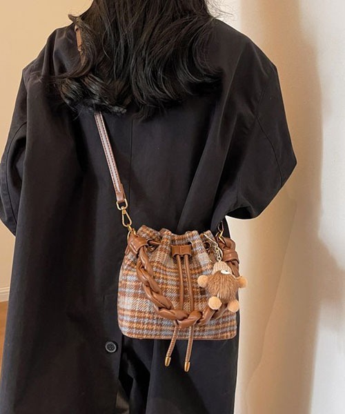 gossip！ロサンゼルス（ゴシップロサンゼルス）の「Y2K チェックパターン 2way巾着ショルダーバック（ハンドバッグ・レディース・グレー/ブラウン/グリーン・FREE）」の11枚目の写真