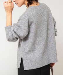 まめ⭐︎NOLLEYS ラクーンVネックプルオーバーニット/スタジオエム niko and（ニコアンド）の「メランジスフレVネックプルオーバー