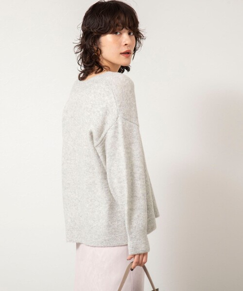NOLLEY’S Sophi（ノーリーズソフィ）の「《手洗い可能》モヘヤスパンコールVネックプルオーバー（ニット/セーター・レディース・ブラウン/ライトグレー/ホワイト/グレー・38）」の10枚目の写真