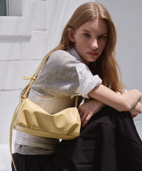 mur（ミュール）の「Bento bag(10color)（ショルダーバッグ・レディース・ライトイエロー/ブラウン/カーキ/ブラック/ダークブラウン/Cream/バーガンディー/ダークブラウン系/ベージュ系/スカイブルー系・FREE）」の14枚目の写真