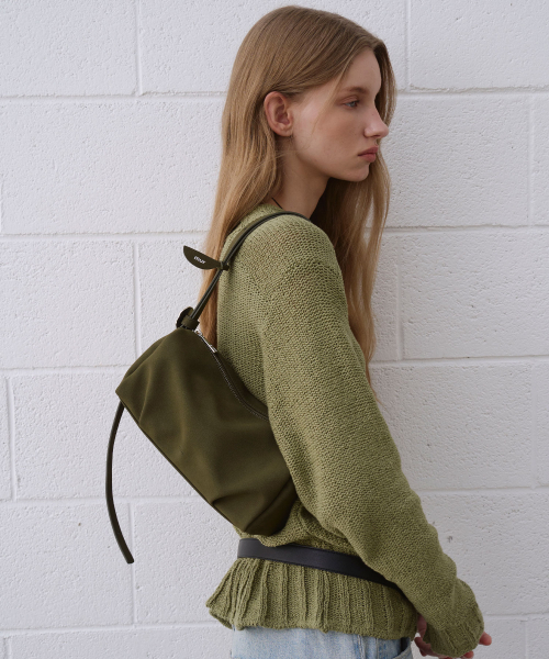 mur（ミュール）の「Bento bag(10color)（ショルダーバッグ・レディース・ライトイエロー/ブラウン/カーキ/ブラック/ダークブラウン/Cream/バーガンディー/ダークブラウン系/ベージュ系/スカイブルー系・FREE）」の15枚目の写真