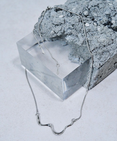 HARE(ハレ)の「2WAYヘンケイモチーフタイネックレス(HARE)(ネックレス・レディース・シルバー/シルバー系その他・FREE)」の1枚目の写真