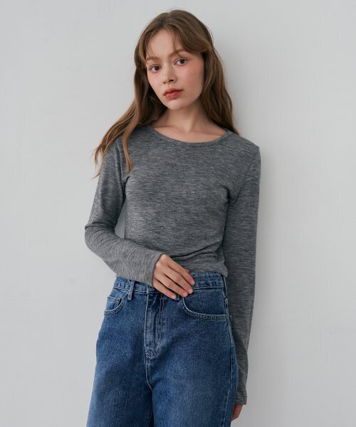 5OML（オーオーエムエル）の「レイヤードスリムロングスリーブ（メランジェグレー）（Tシャツ/カットソー・レディース・グレー・MEDIUM/LARGE）」の4枚目の写真