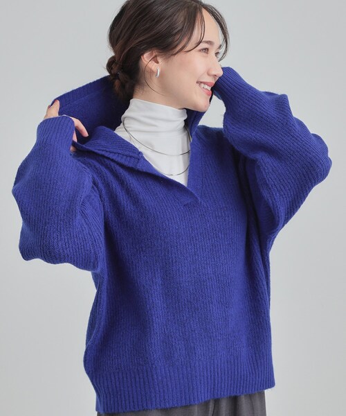 DRESKIP（ドレスキップ）の「【S-LL】お顔周りをすっきり魅せる ふんわり Vネックフードニット（ニット/セーター・レディース・グレー/ブルー系その他/ブラウン系その他・01/02/03/04）」の3枚目の写真